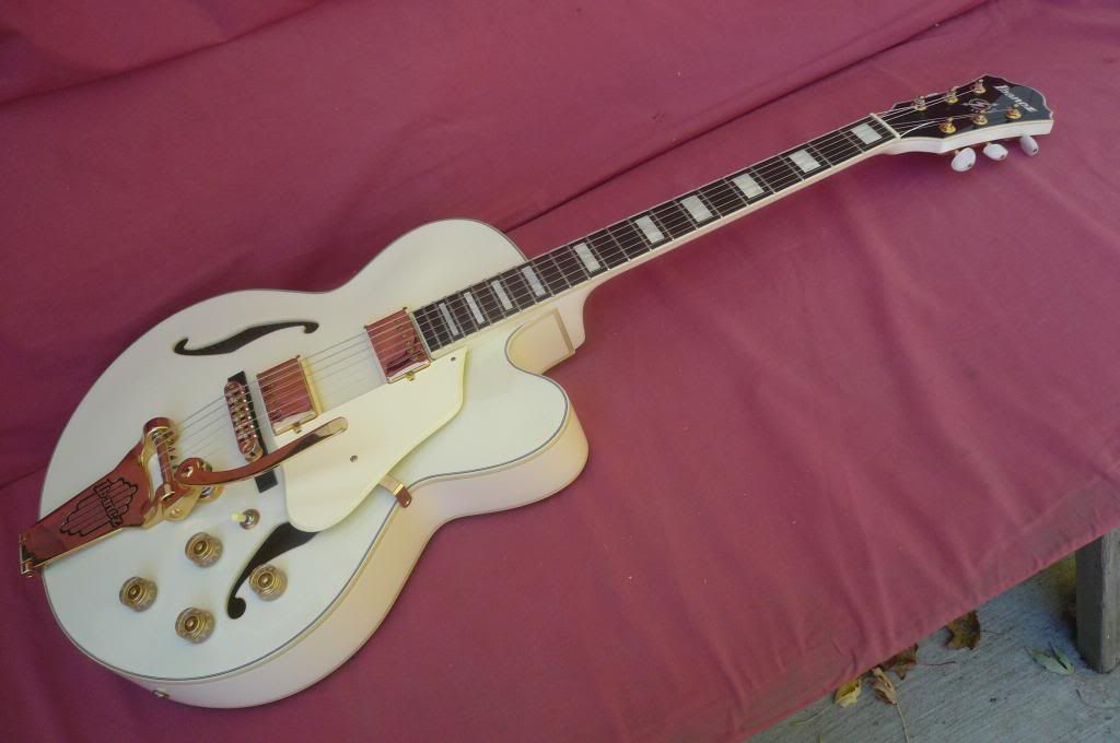 IBANEZ AF75TDG ARTCORE JAZZ ARCHTOP HOLLOW BODY ELECTRIC GUITAR WHITE